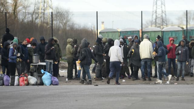 Des migrants à Calais le 2 février 2018