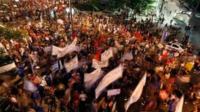 Quelque 250.000 manifestants, selon la police, ont défilé samedi soir dans les rues de plusieurs villes d'Israël, notamment Tel Aviv (photo) et Jérusalem, pour dénoncer la vie chère et exiger des mesures sociales du gouvernement de Benjamin Netanyahu. /Ph