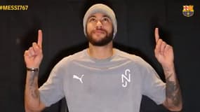 Neymar rend hommage à Messi