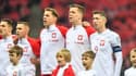 Robert Lewandowski chante l'hymne polonais avant le match de qualification à l'Euro 2024 contre la République tchèque (1-1), le 17 novembre 2023