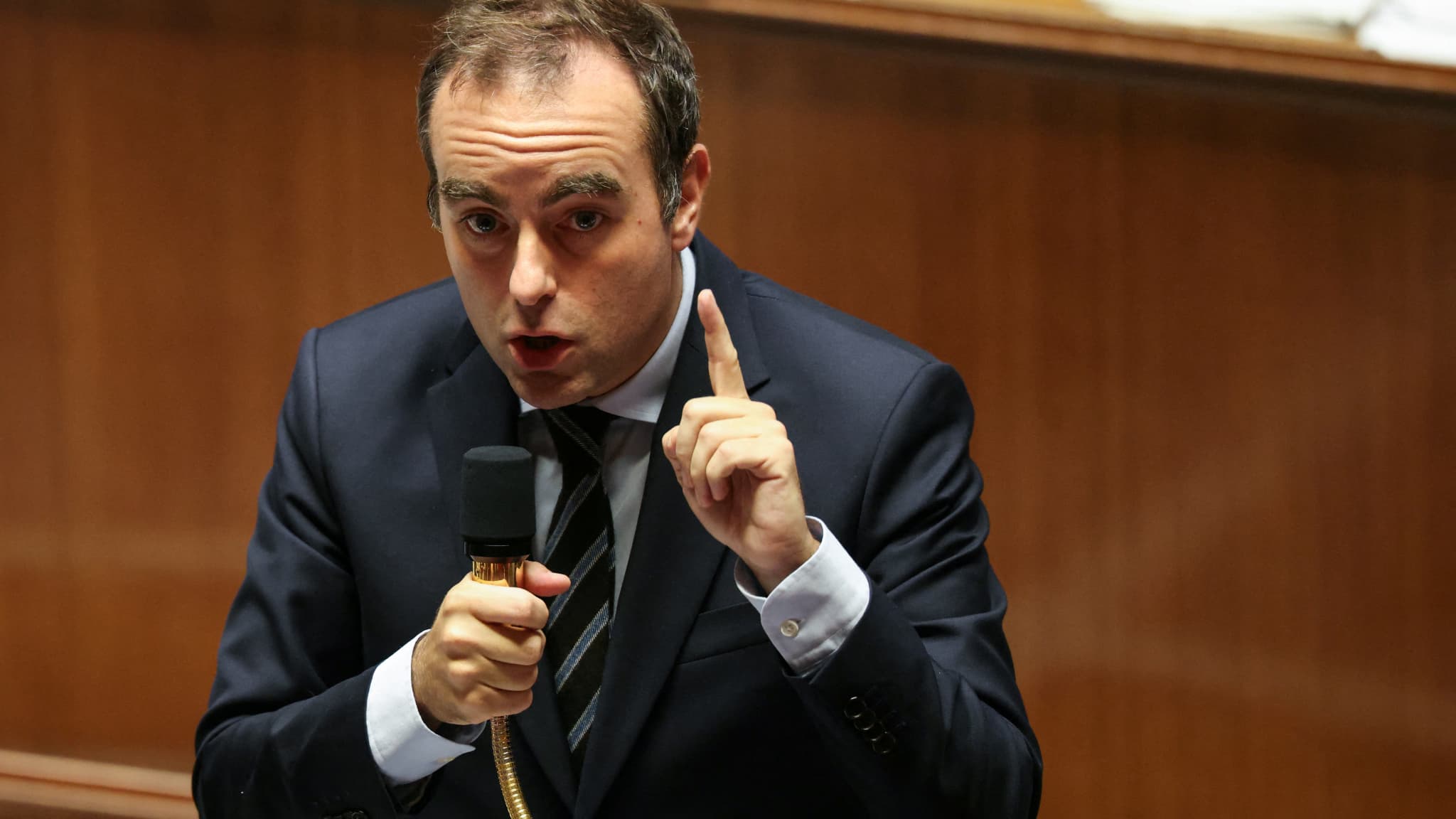 Examen des motions de censure: Sébastien Lecornu assure que le gouvernement "n'a pas peur du peuple"