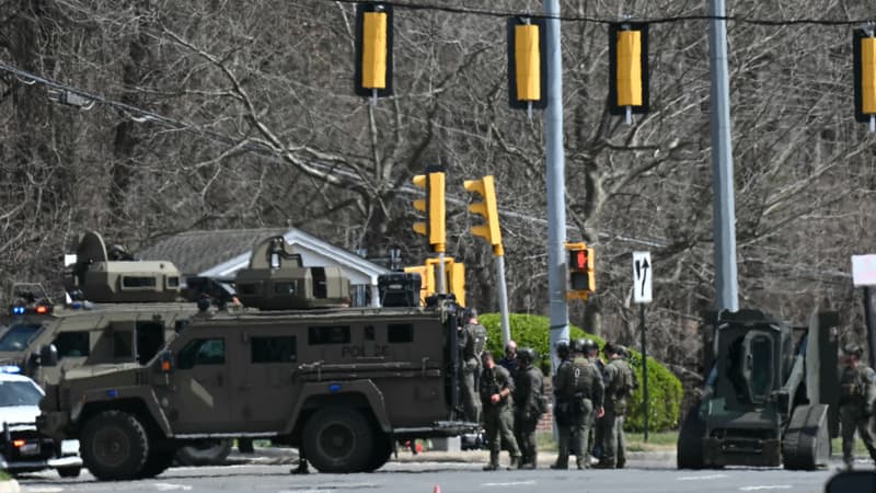 Les policiers du SWAT devant les locaux de la CIA le 19 mars 2025 à Langley, en Virginie.