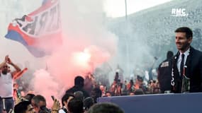 PSG : Messi à la rencontre des supporters parisiens déchaînés