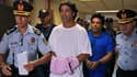 Ronaldinho avec la police paraguayenne