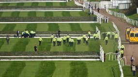 Des militants du bien-être animal ont perturbé le Grand National 2023