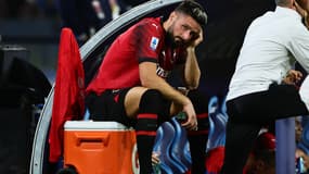 Naples-AC Milan : Olivier Giroud en mode Marcelo Bielsa, assis sur une glacière