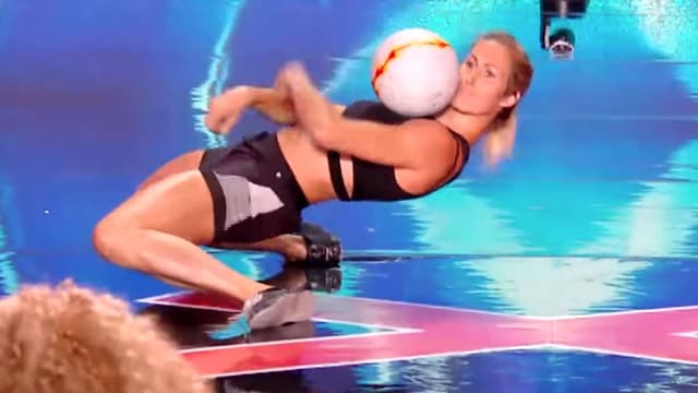 Mélody dans La France a un incroyable talent