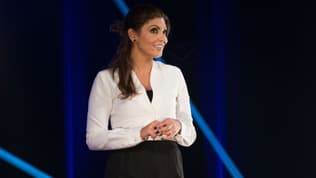 Nawell Madani sur scène