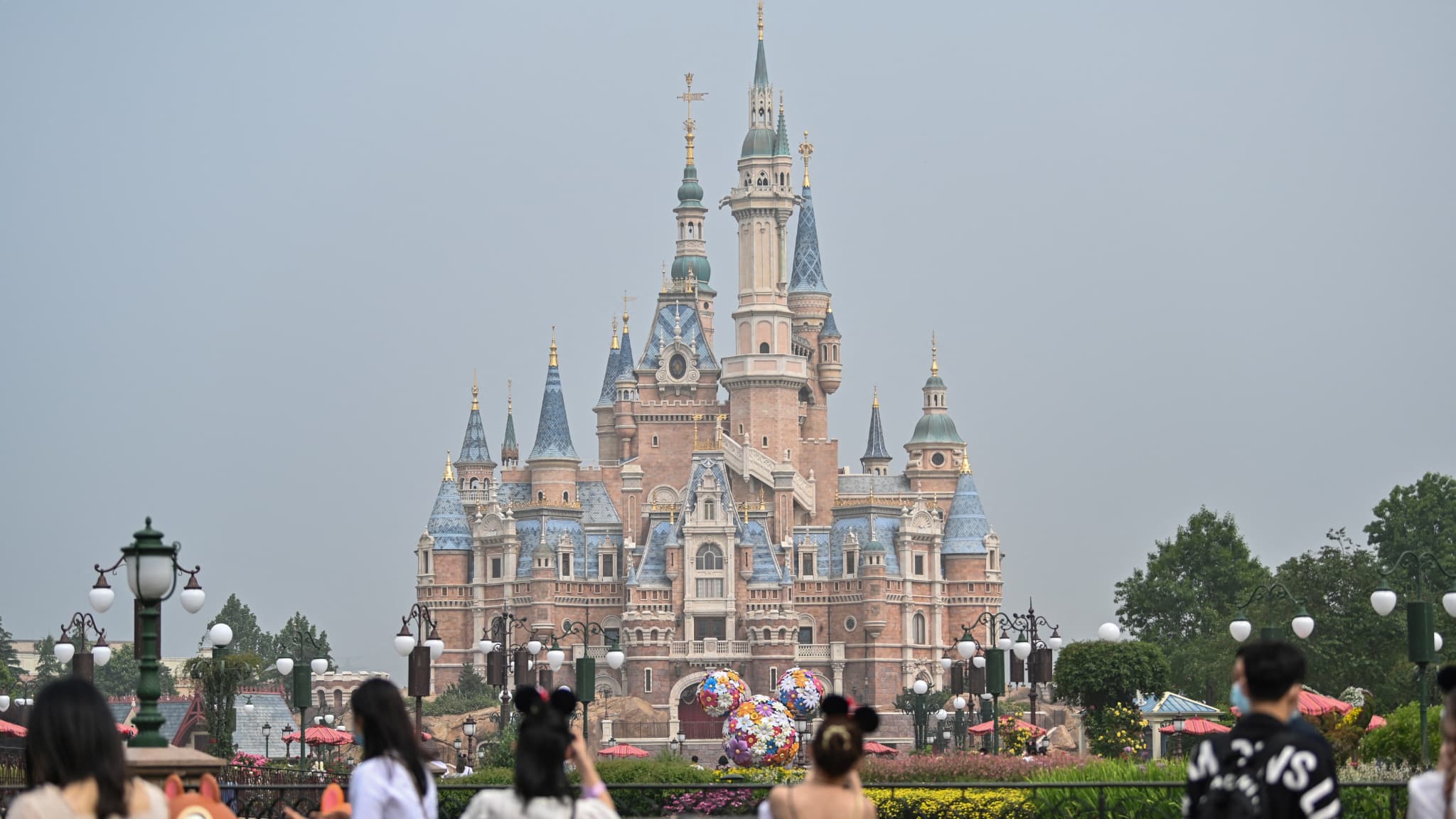 Touristen in einem Notfall in Shanghai Disneyland eingeschlossen