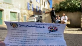 À Sainte-Anastasie-sur-Issole, le maire voulait organiser une consultation citoyenne pour savoir quel candidat parrainer à l'élection présidentielle. 