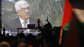 Retransmission publique du discours du président de l'Autorité palestinienne à l'Onu, à Ramallah en Cisjordanie. Les membres du gouvernement israélien se sont efforcés vendredi, sans grand succès, de minimiser la lourde défaite subie avec la reconnaissanc