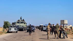 Les forces armées syriennes se déploient dans la région de Soueïda pour mettre fin aux affrontements entre druzes et bédouins, ce 14 juillet 2025.