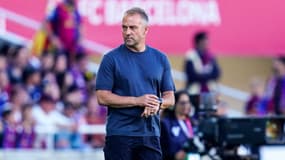 Hans-Dieter Flick, l'entraîneur du Barça, pendant un match de Liga en mai 2025