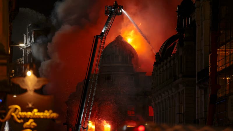 Un bâtiment historique de Glasgow détruit par un violent incendie, le trafic ferroviaire totalement interrompu