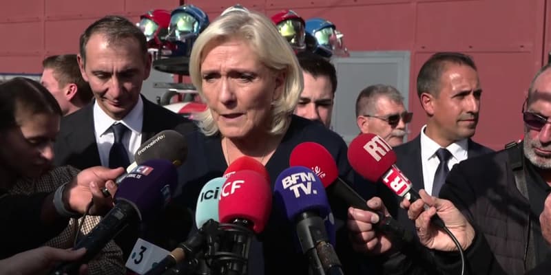 Marine Le Pen au congrès des sapeurs-pompiers organisé au Mans, ce vendredi 10 octobre 2025.