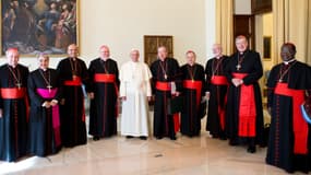 Le pape François et les huit cardinaux, le 3 octobre 2013.