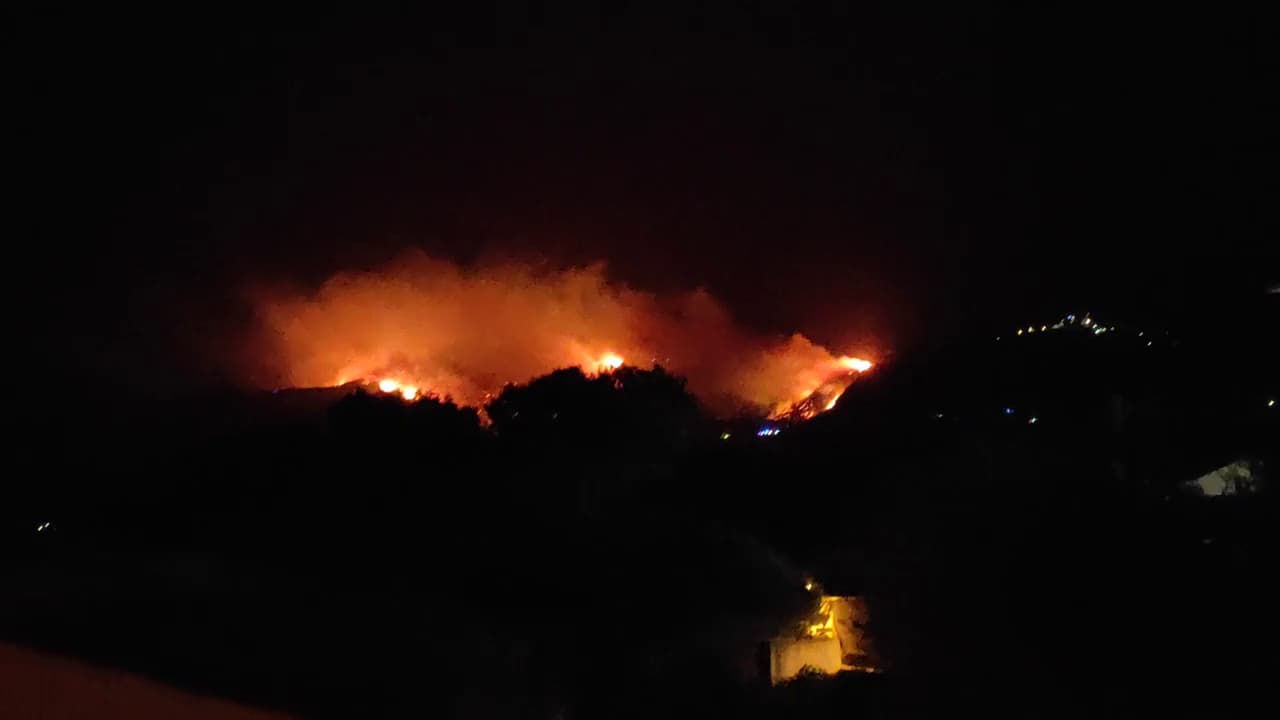 Départ de feu sur la commune de Pigna, en Haute-Corse, le 25 juillet 2023 Départ de feu sur la commune de Pigna, en Haute-Corse, le 25 juillet 2023