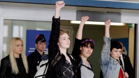 Inna Shevchenko, Josephine Markmann, Pauline Hillier et Marguerite Stern, les Femen libérées dans la nuit  à Tunis, sont arrivées à Paris.