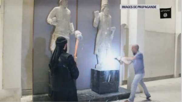 Les jihadistes de Daesh saccagent le musée de Mossoul dans des images de propagande diffusées fin février. 