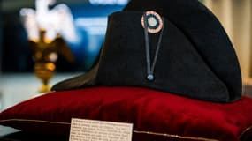 Un chapeau de Napoléon Ier s'envole à 1,932 million d'euros aux enchères