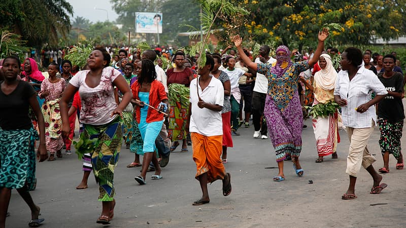 Manifestants à Bujumbura, le 13 mai 2015