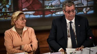 Patrick Balkany aux côtés de son épouse, Isabelle.
