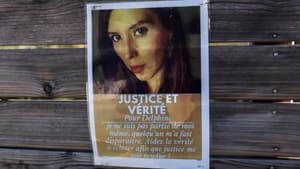 Une photographie montre une pancarte affichée dans le quartier de la maison de Delphine et Cédric Jubillar à Cagnac-les-Mines, dans le sud-ouest de la France, le 7 décembre 2022.