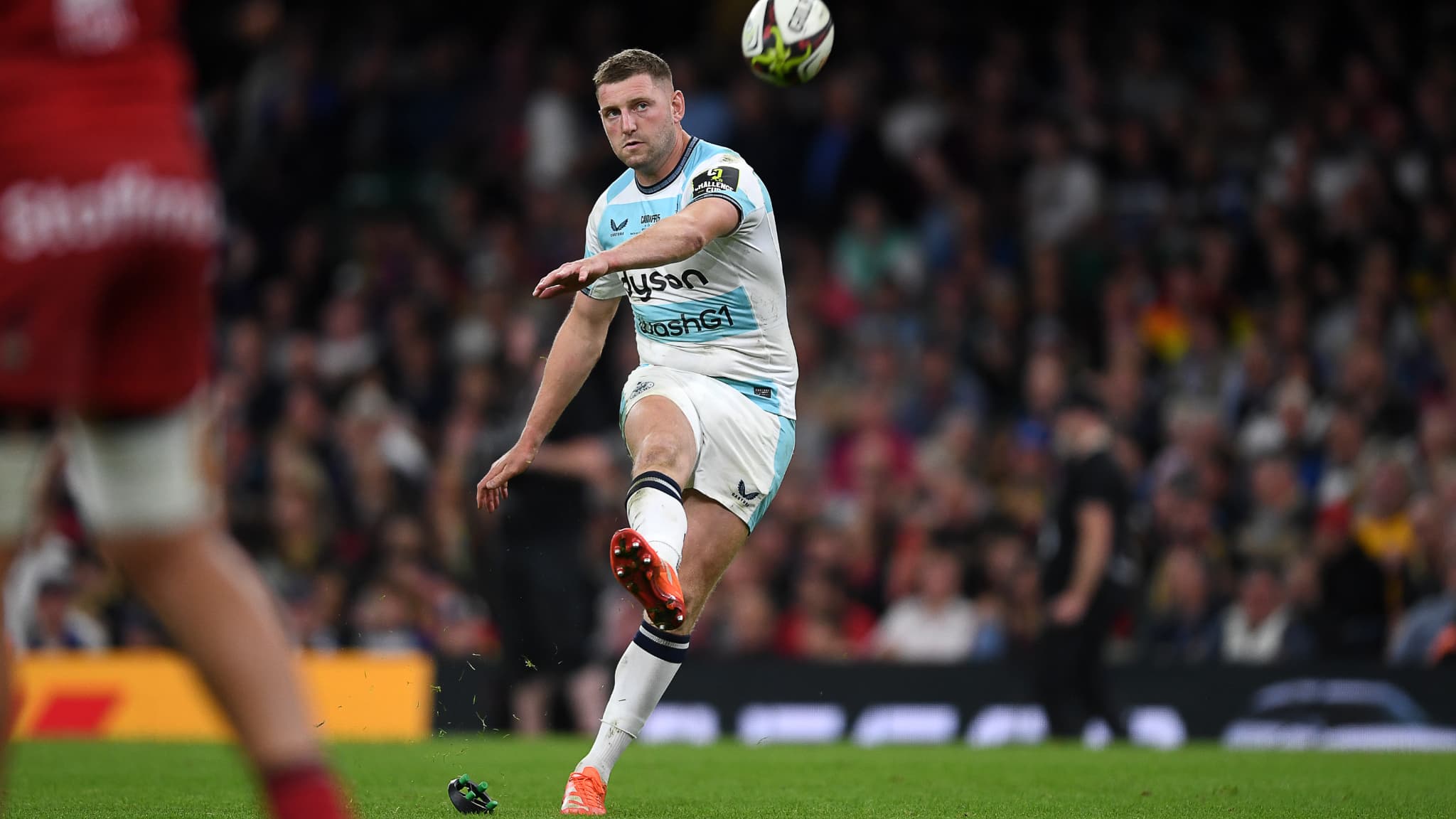 Finn Russell (Bath) face à Lyon en finale de la Challenge cup, le 23 mai 2025. Finn Russell (Bath) face à Lyon en finale de la Challenge cup, le 23 mai 2025.