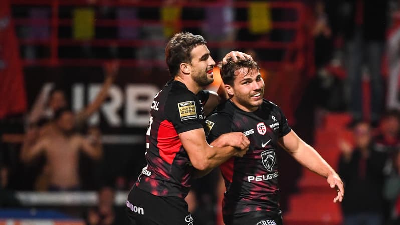 Antoine Dupont face l'ASM Clermont, le 12 octobre