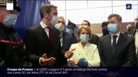 Olivier Véran et Gérald Darmanin se sont rendus dans des centres de vaccination de Boulogne-sur-Mer et de Tourcoing ce dimanche