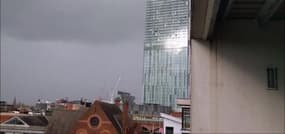 Manchester : le chant de la « Beetham Tower » à cause du vent 