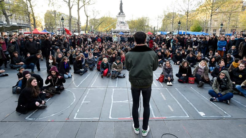 Un rassemblement de "Nuit Debout" place de la République à Paris, le 30 avril 2016.