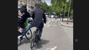 Tyshawn Jones, superstar du skate américain, se fait renverser volontairement par un vélo à Paris, le 20 juin 2024
