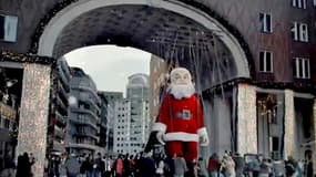 La troupe Royal de Luxe a porté plainte contre Coca-Cola pour plagiat dans une des pubs de la marque.