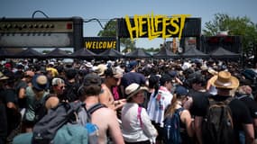 Des festivaliers lors de l'édition 2022 du Hellfest, le 17 juin 2022 à Clisson.