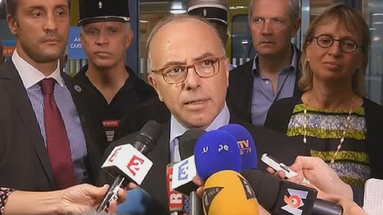 Bernard Cazeneuve s'est exprimé en direct de la gare d'Arras, ce vendredi soir. Bernard Cazeneuve s'est exprimé en direct de la gare d'Arras, ce vendredi soir.