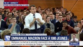 Emmanuel Macron "ne recommande pas de faire élu de la République" aux jeunes qui veulent bien gagner leur vie