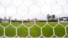 Football : "Tous les petits agents vont mourir", alerte Yvan Le Mée