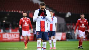 Neymar après son raté sur penalty lors de Brest-PSG
