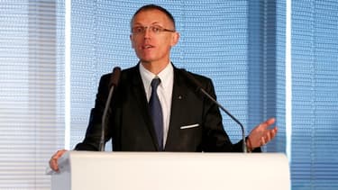 L'ex-numéro 2 de Renault, Carlos Tavares, entre petit à petit dans le costume de président du directoire de PSA.