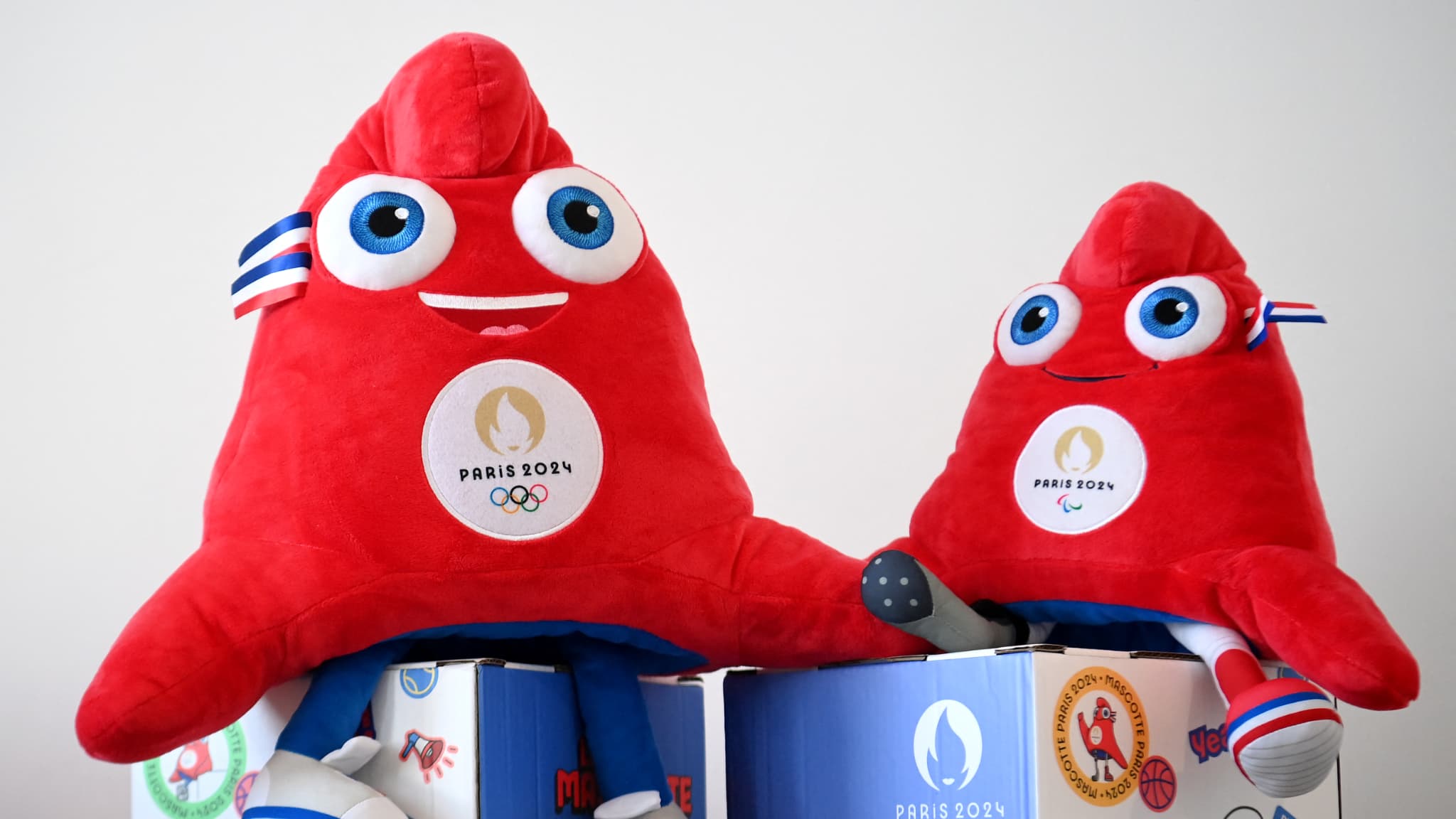 Les Phryges, mascottes officielles des Jeux de Paris 2024 • Paris