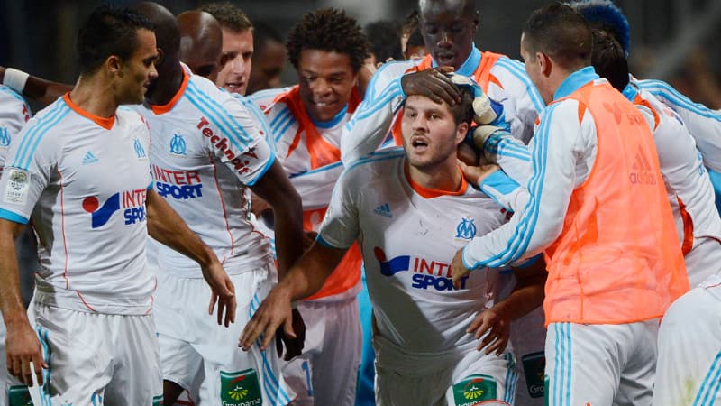 André-Pierre Gignac félicité par ses coéquipiers