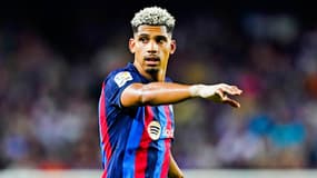 Ronald Araujo avec le Barça en août 2022