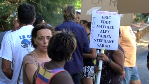Manifestation dimanche appelant à des mesures de protection contre les requins, à La Réunion.