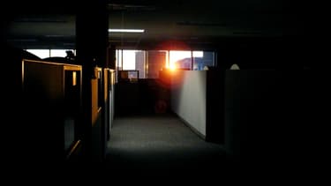 Si le niveau de défaillance reste élevé dans presque tous les secteurs, le risque diminue.