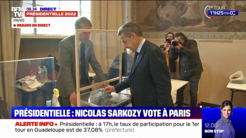 Présidentielle: Nicolas Sarkozy a voté à Paris