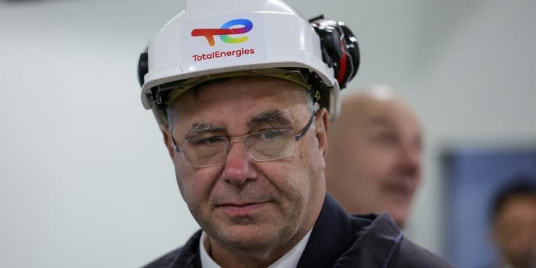 Un groupe d'actionnaires "invite le conseil d'administration de Totalenergies à mettre fin au cumul des fonctions de président et directeur général" de Patrick Pouyanné.