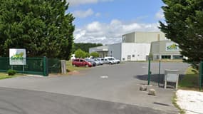 L'usine de pop-corn Sphère production a entièrement brulé dans la nuit du 31 juillet au 1er aout à Saint-Genis de Saintonge - Photo prise avant l'incendie.