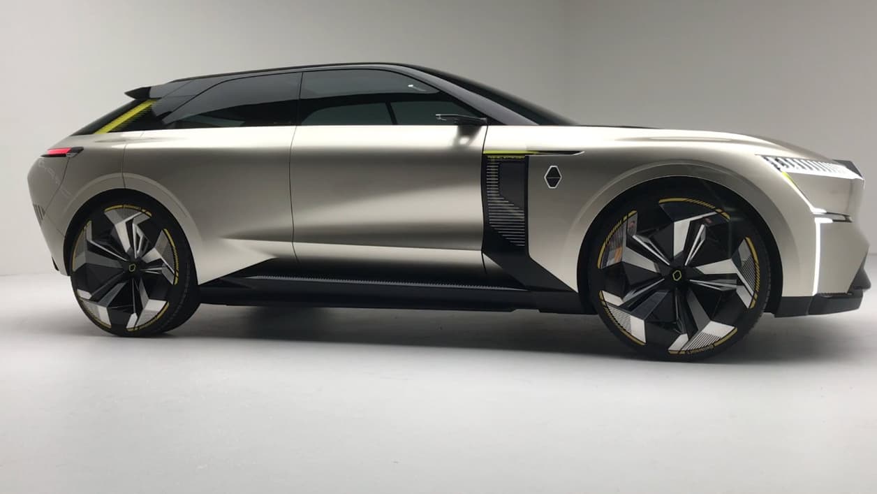 Le Morphoz est ici en mode Travel, soit rallongé de 40 centimètres. L'autonomie est passée de 400 à 700 kilomètres. Le Morphoz est ici en mode Travel, soit rallongé de 40 centimètres. L'autonomie est passée de 400 à 700 kilomètres.