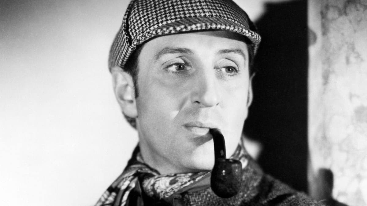 Basil Rathbone dans le rôle de Sherlock Holmes. Basil Rathbone dans le rôle de Sherlock Holmes.